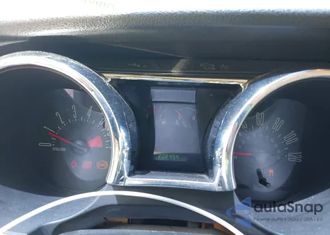 2005 Ford Mustang V6 Deluxe/V6 Premium from USA, damaged, VIN 1ZVFT80N355206237